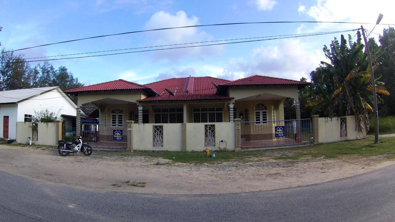 FBS Guesthouse Dungun Exterior foto