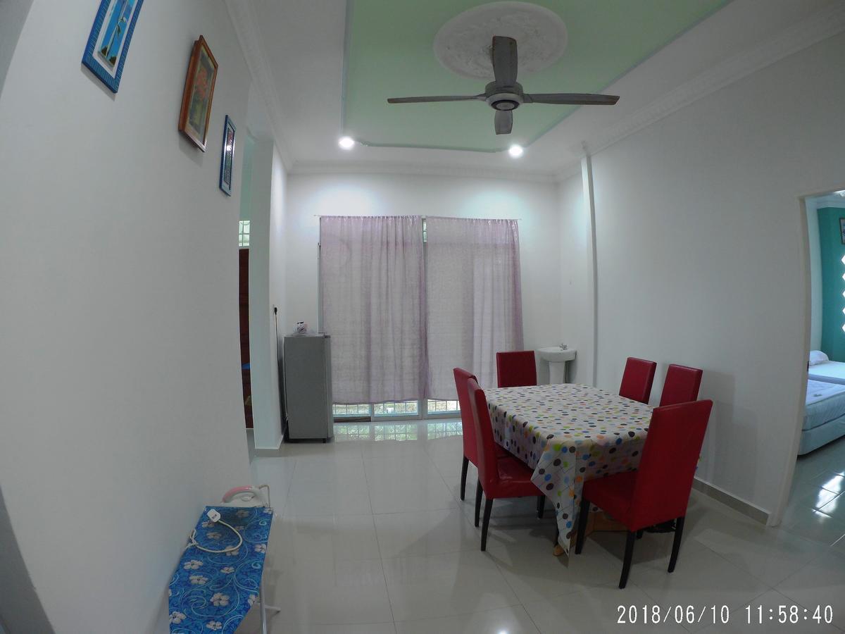 FBS Guesthouse Dungun Exterior foto