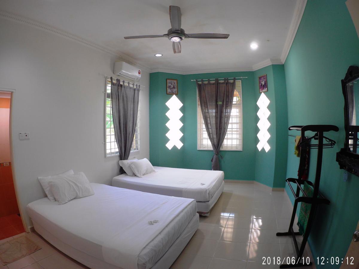 FBS Guesthouse Dungun Exterior foto