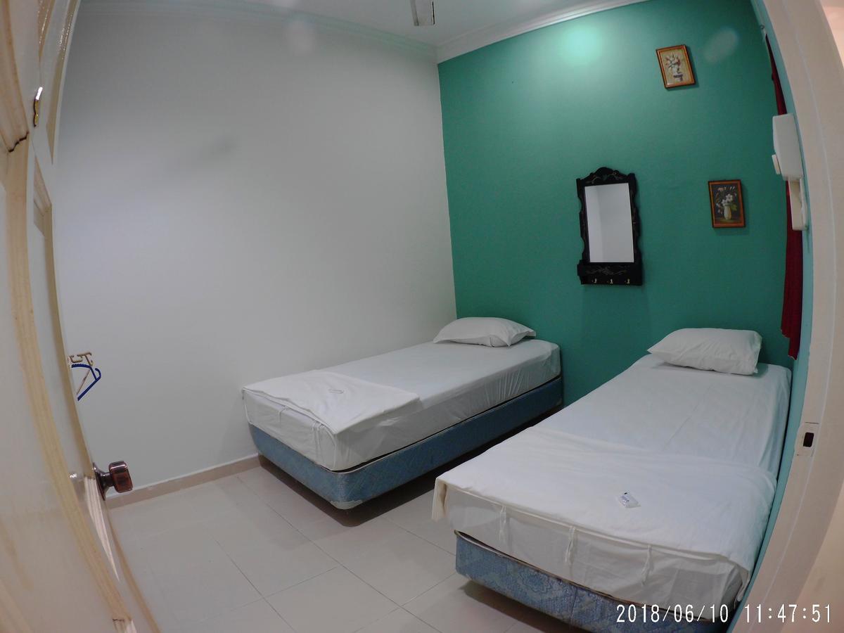 FBS Guesthouse Dungun Exterior foto