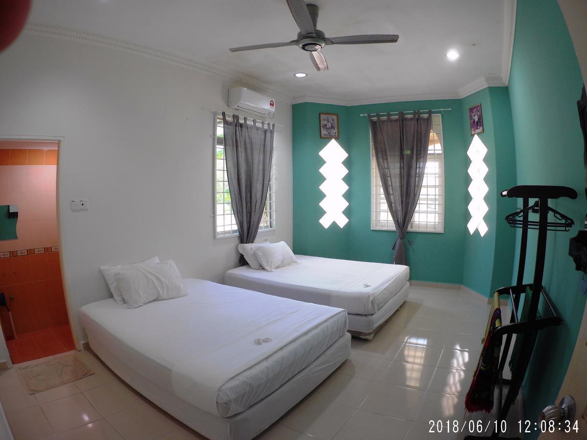 FBS Guesthouse Dungun Exterior foto